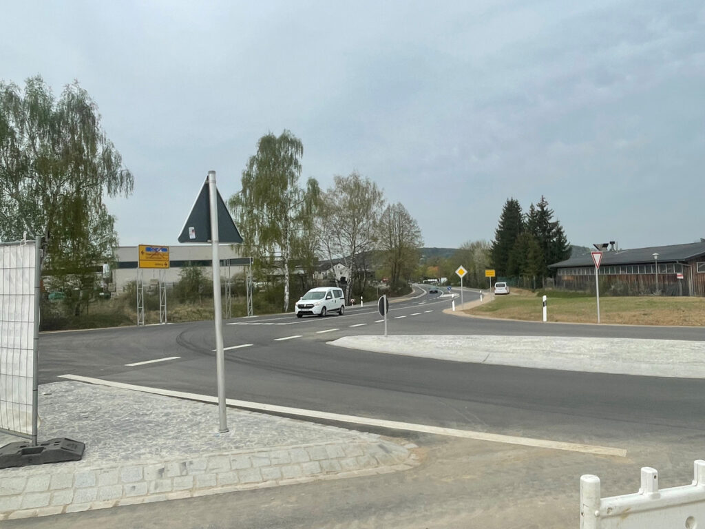 web-Dez-2024_Fertigstellung-nördliches-Bauende-der-Westumgehung-Kümmersbruck